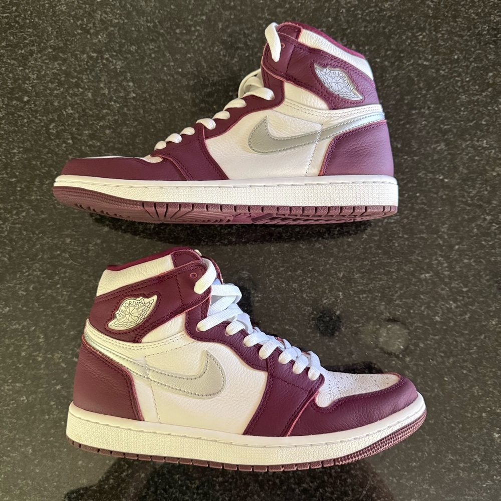 Jordan 1 High OG Bordeaux, 7.5 M / 9 W
